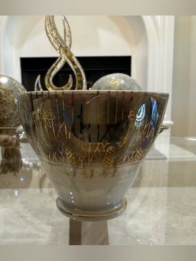 Gold-Trimmed Decorative Porcelain plate with teacup-White and Gold teacup set 🦋💙